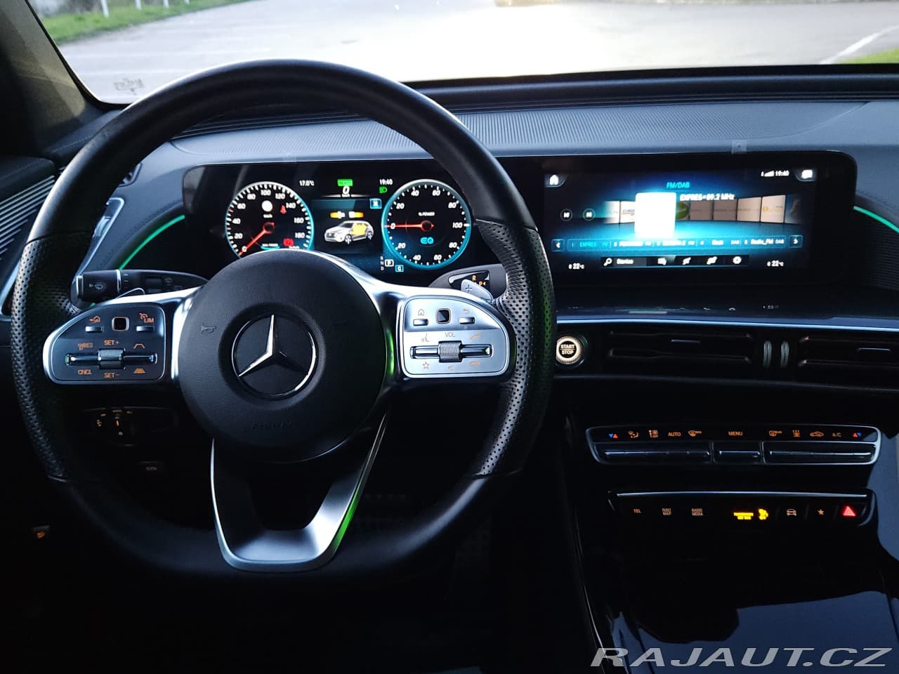 2022 Mercedes-Benz Eqc - 12