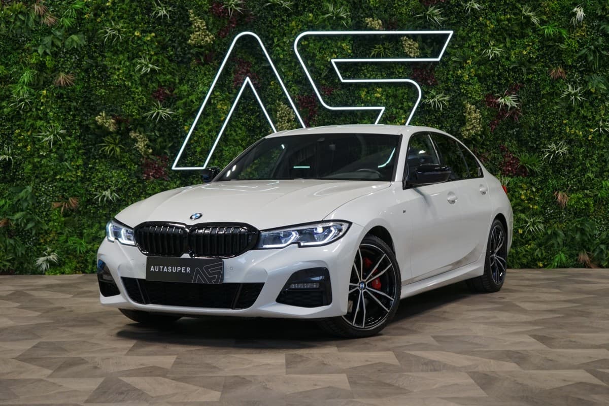 BMW 3 330i*XDRIVE*M*LASER*CARPL