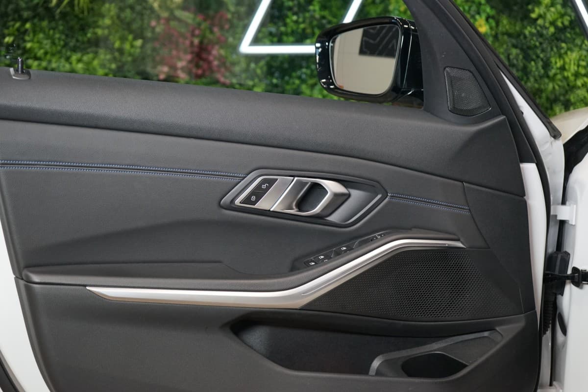 2020 BMW 3-Series - 13