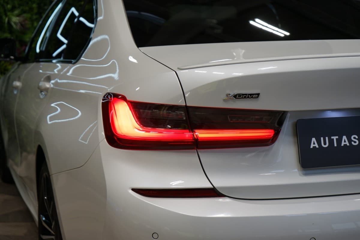 2020 BMW 3-Series - 8