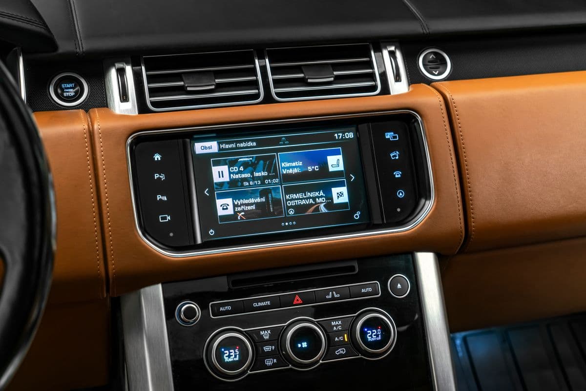 2016 Land Rover Range Rover - 16