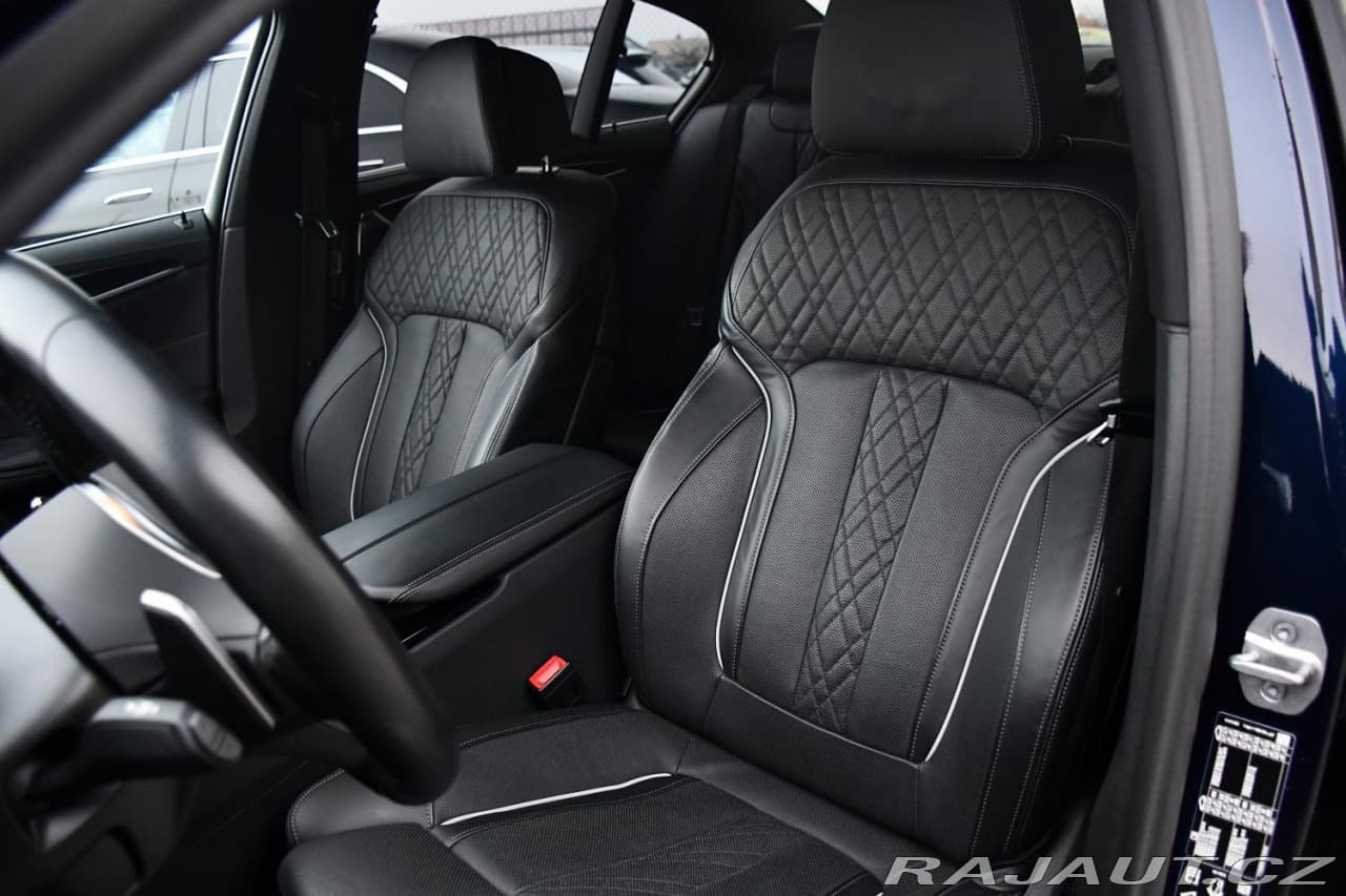 2022 BMW 5-Series - 11