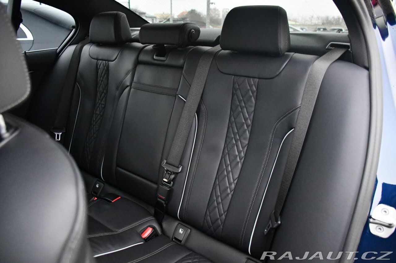 2022 BMW 5-Series - 20