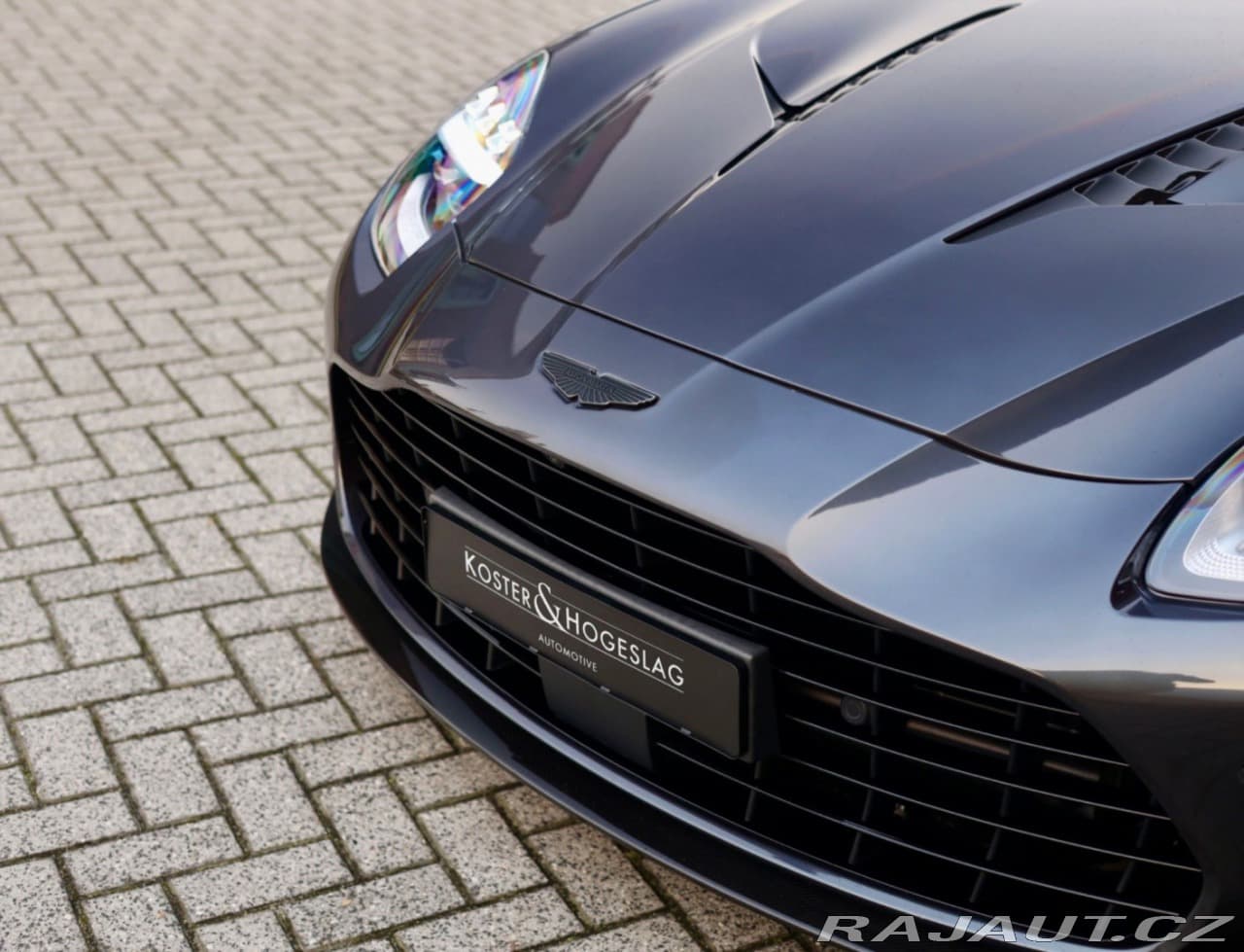 2024 Aston Martin Vanquish - 17