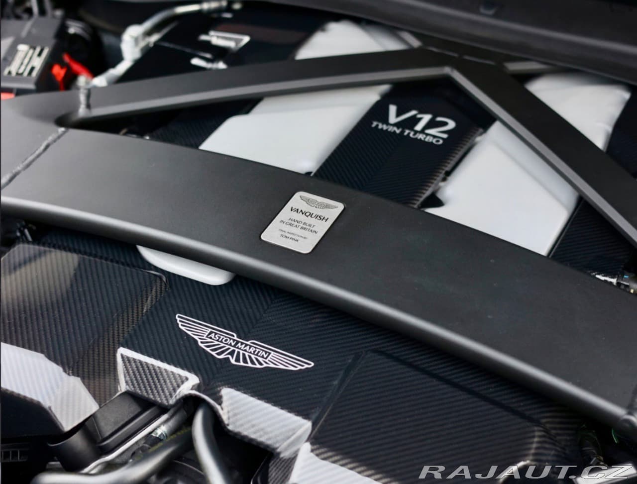 2024 Aston Martin Vanquish - 20