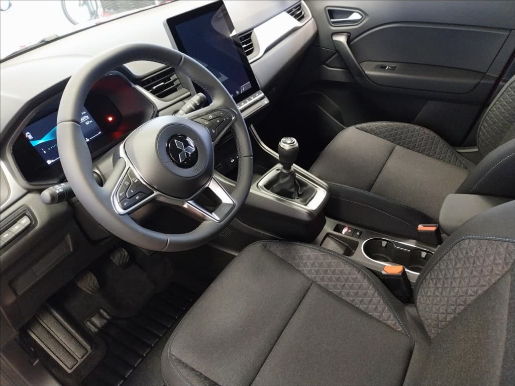 2025 Mitsubishi Grandis - 5