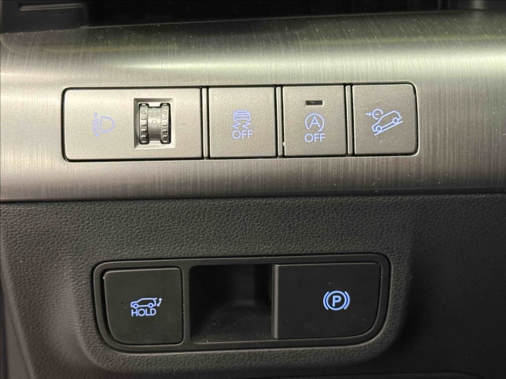 2024 Hyundai Kona - 17