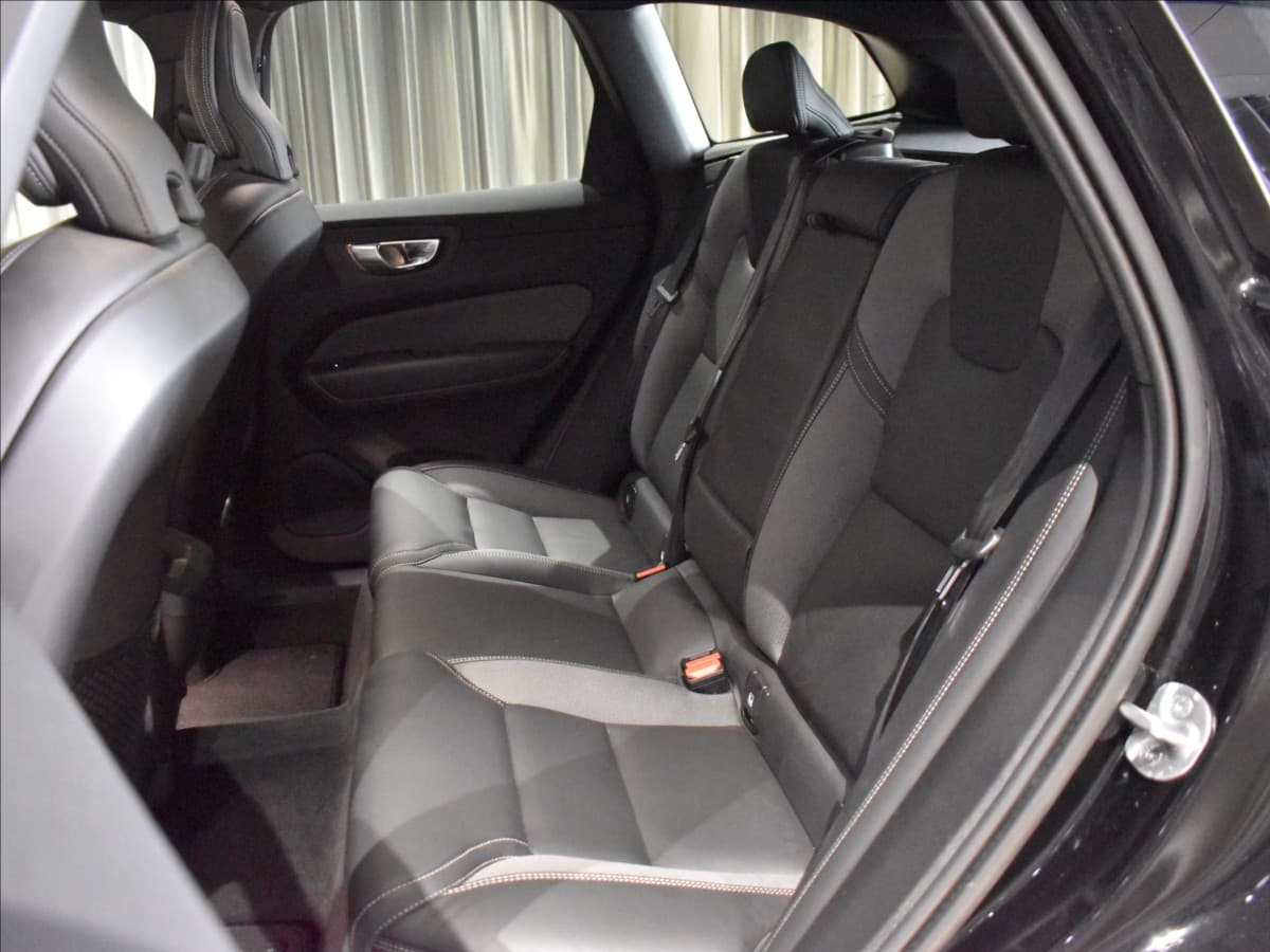 2025 Volvo Xc60 - 9