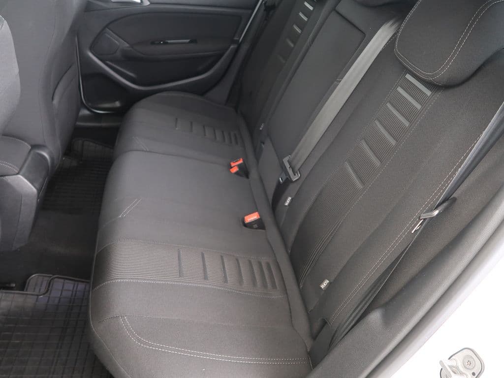 2014 Peugeot 308 - 10