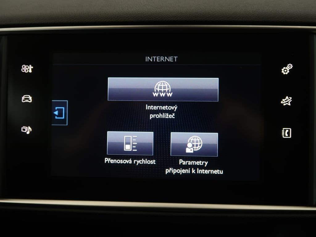 2014 Peugeot 308 - 19