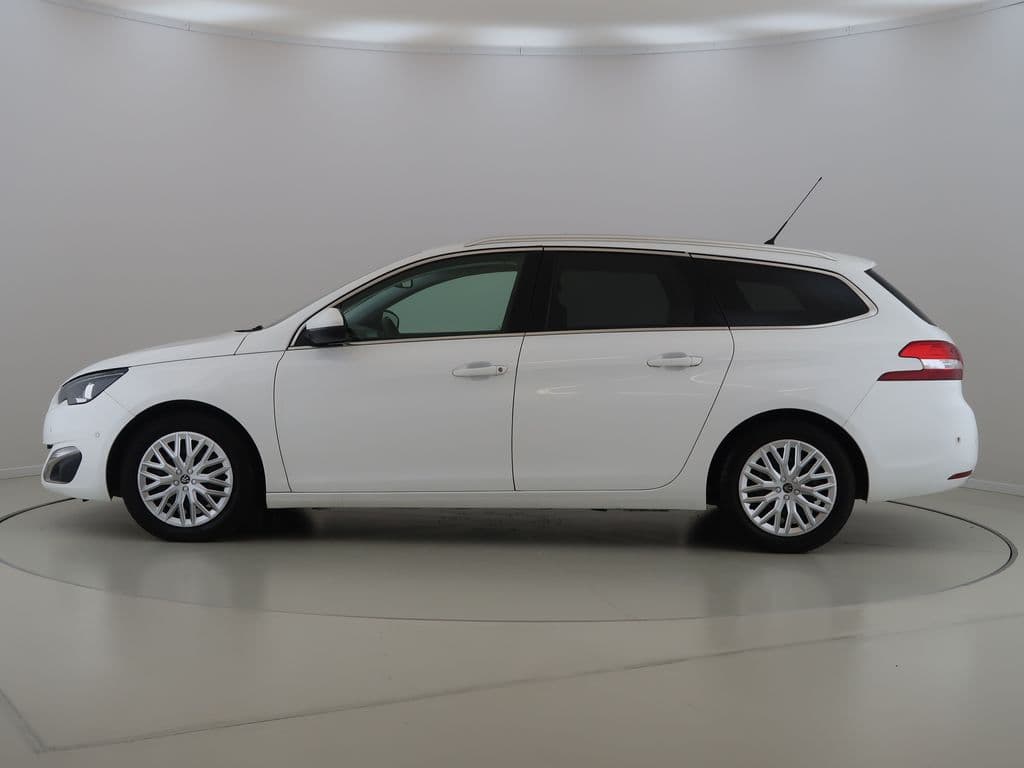 2014 Peugeot 308 - 8