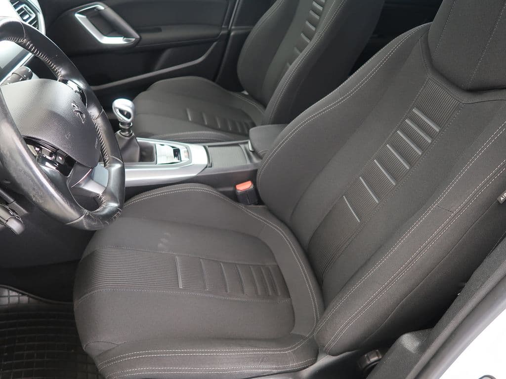 2014 Peugeot 308 - 9