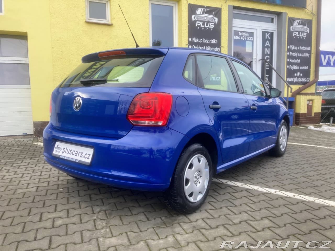 2010 Volkswagen Polo - 2