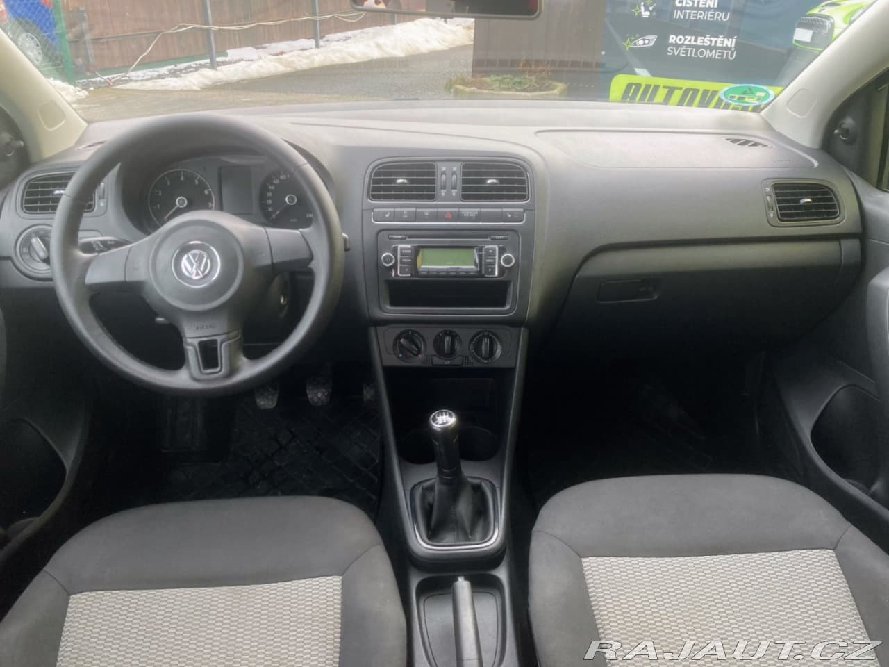 2010 Volkswagen Polo - 7