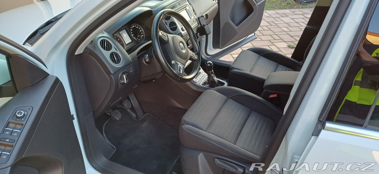 2014 Volkswagen Tiguan - 13