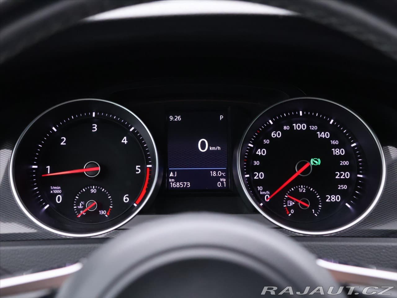 2016 Volkswagen Golf - 16