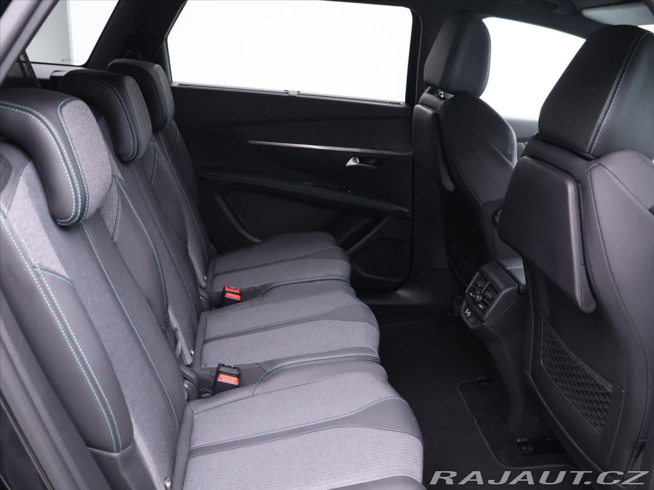 2023 Peugeot 5008 - 12