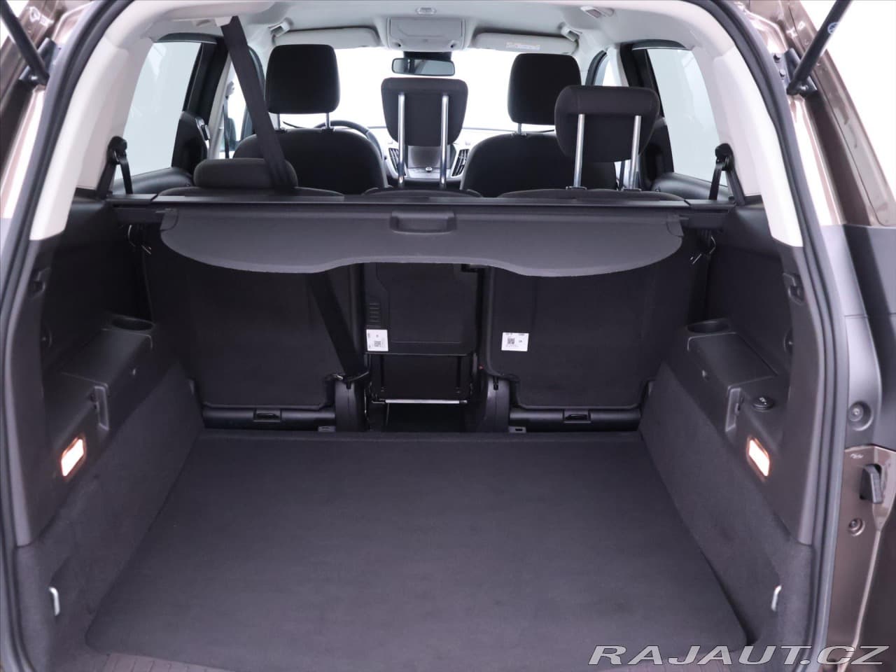 2020 Ford C-Max - 10