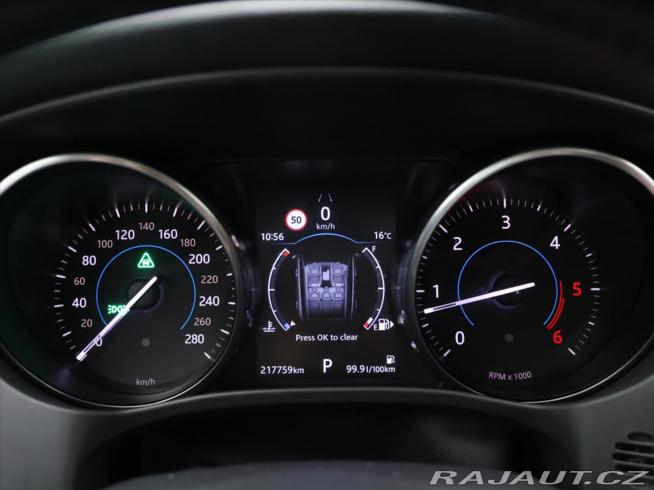 2017 Jaguar F-Pace - 17