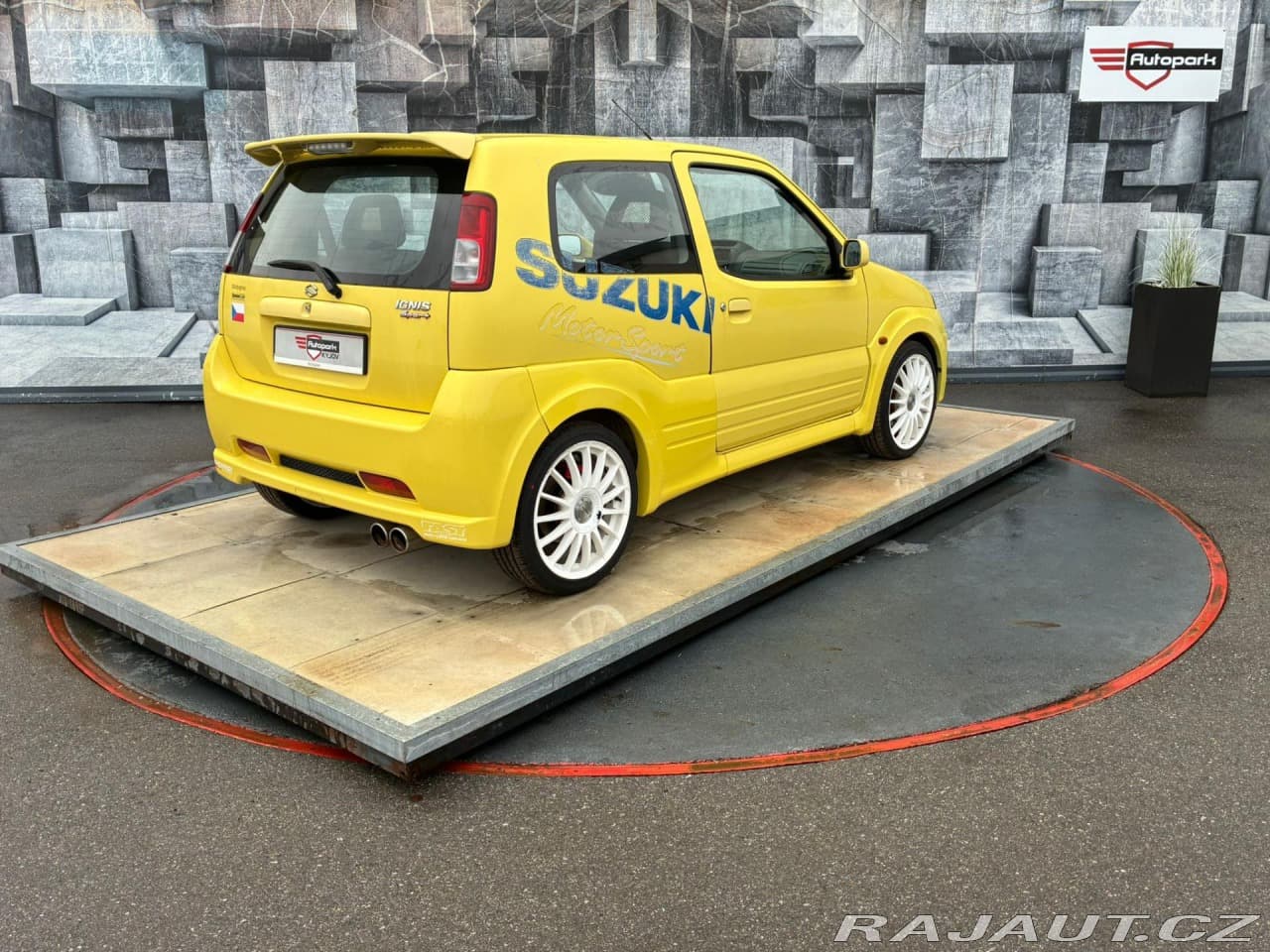 2004 Suzuki Ignis - 6