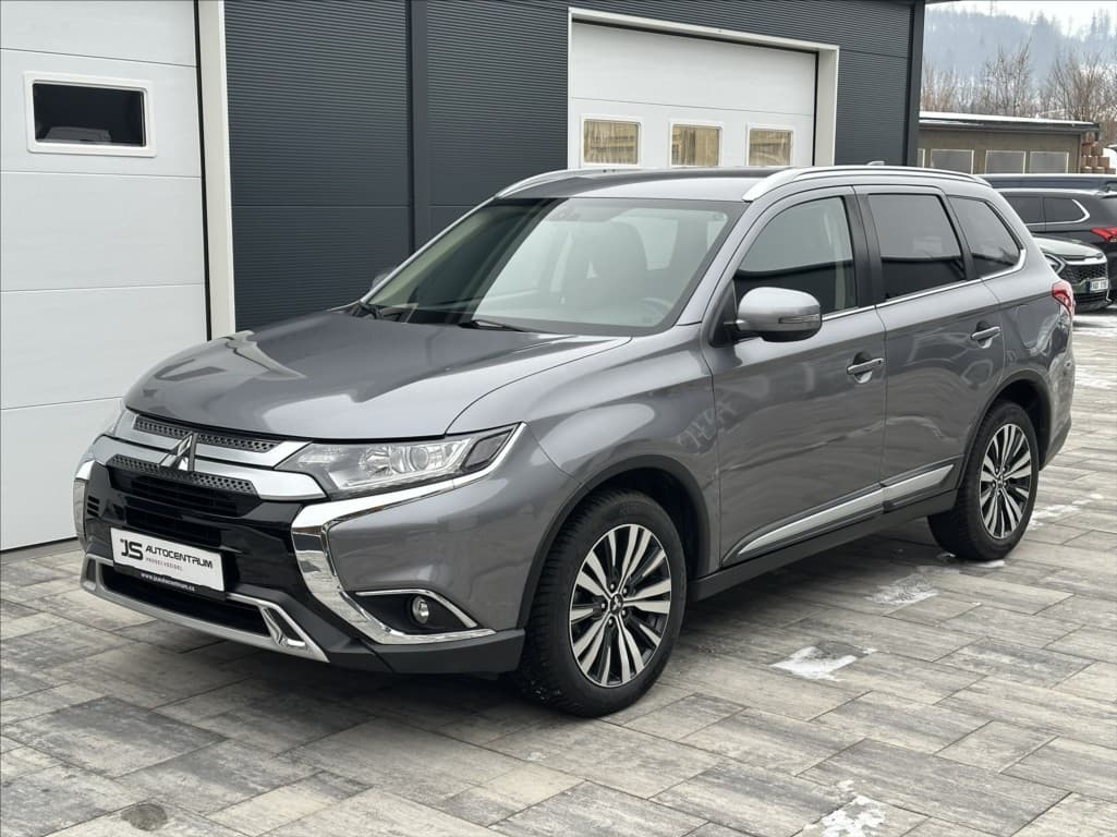 2019 Mitsubishi Outlander - 10
