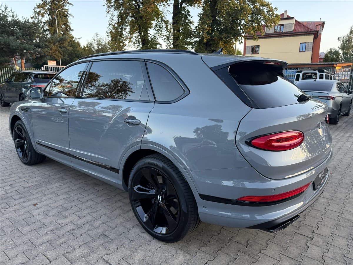 2024 Bentley Bentayga - 5