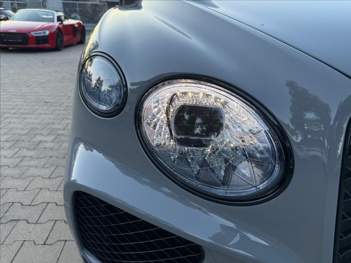 2024 Bentley Bentayga - 8