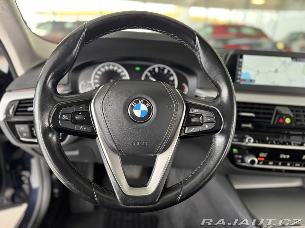 2018 BMW 5-Series - 11