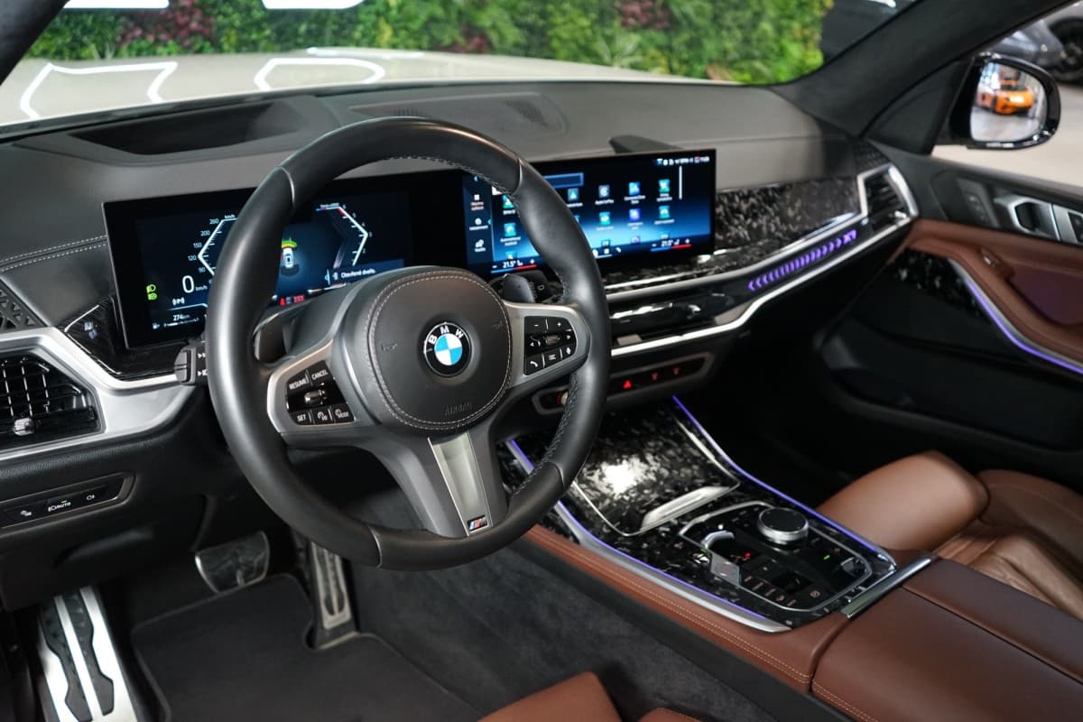 2024 BMW X7 - 10