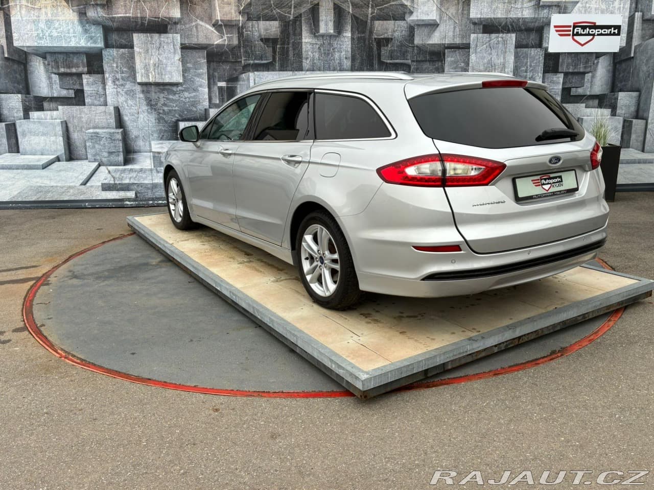 2015 Ford Mondeo - 8
