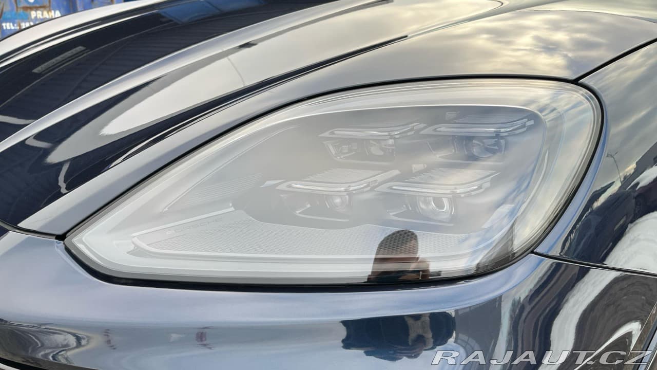 2025 Porsche Cayenne - 13