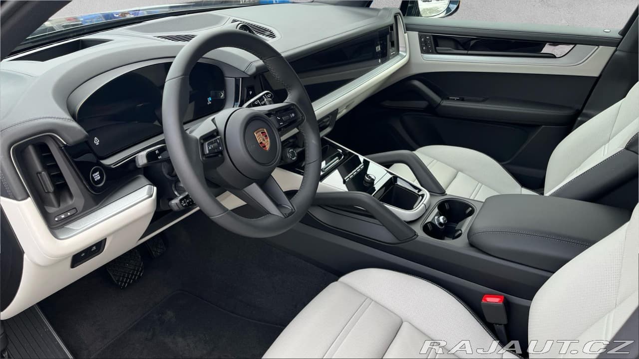 2025 Porsche Cayenne - 15