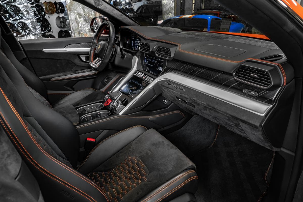 2018 Lamborghini Urus - 15