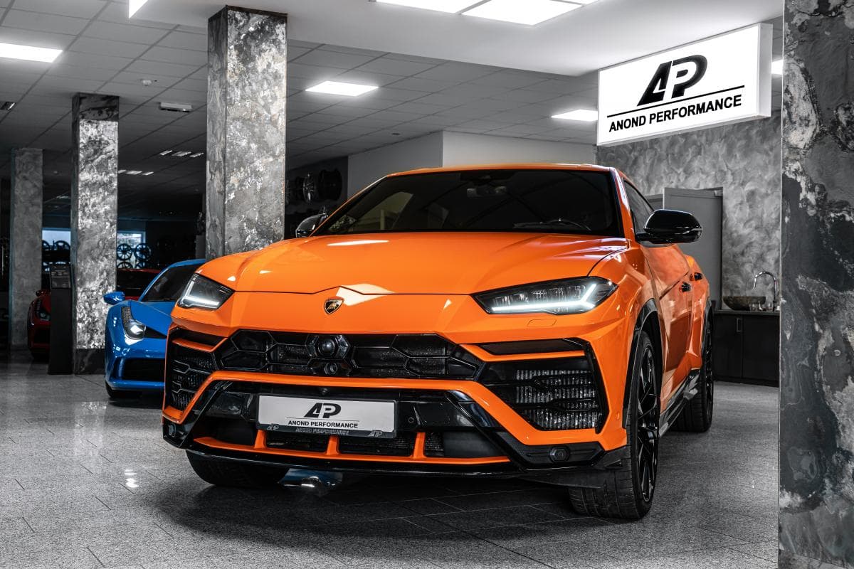 2018 Lamborghini Urus - 2