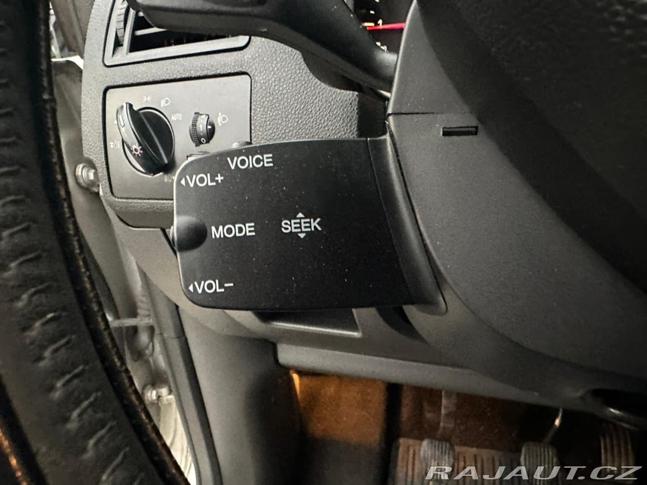 2010 Ford C-Max - 19