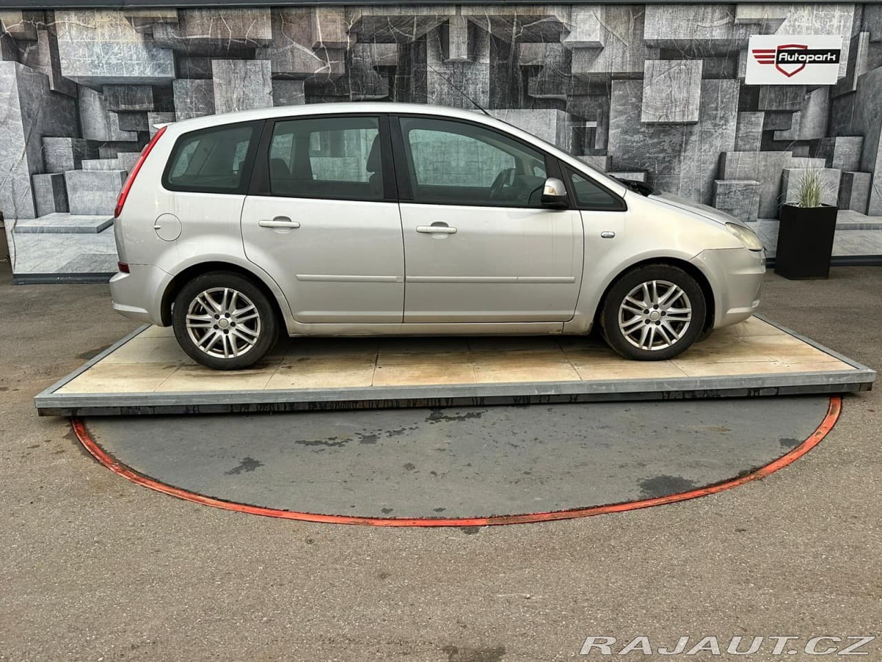2010 Ford C-Max - 5