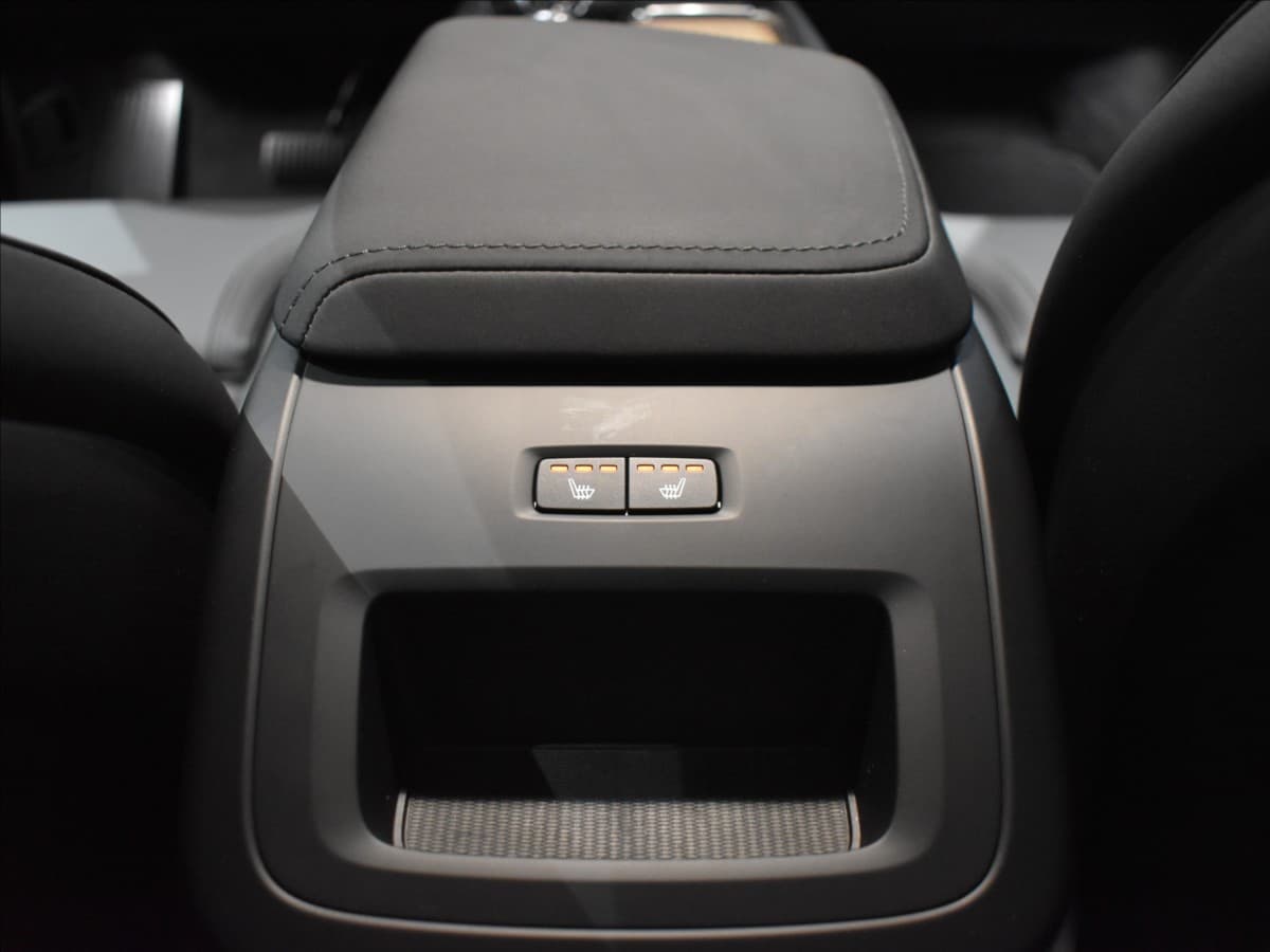 2025 Volvo Xc60 - 15