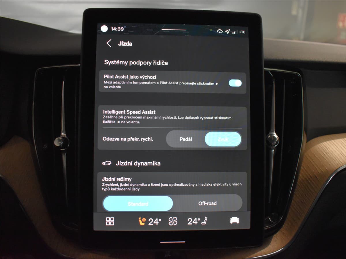 2025 Volvo Xc60 - 18