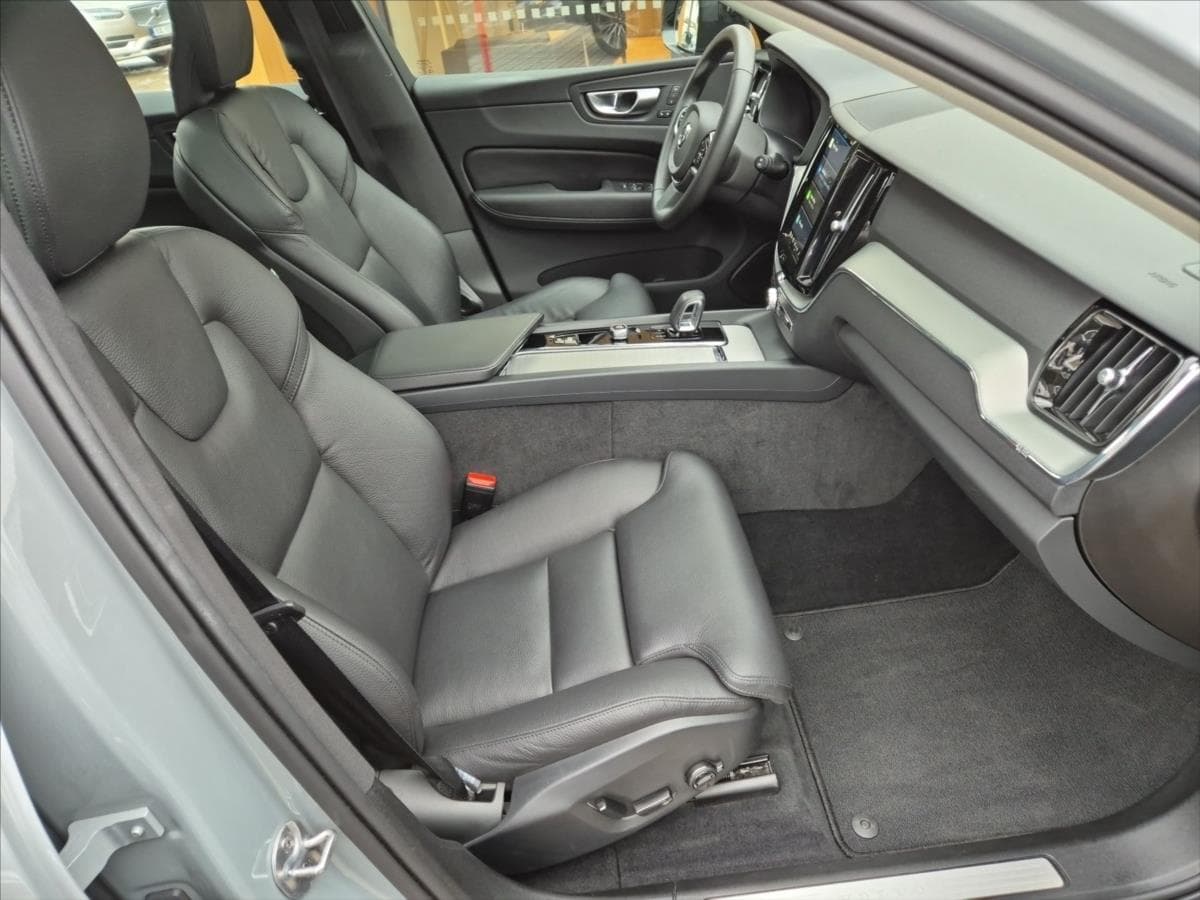 2023 Volvo Xc60 - 13