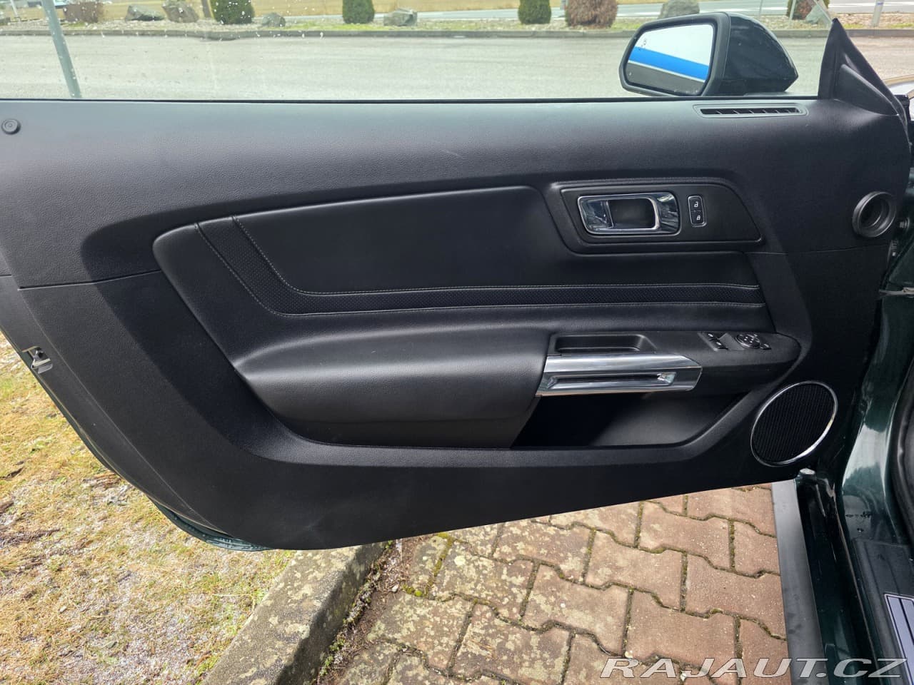 2019 Ford Mustang - 11