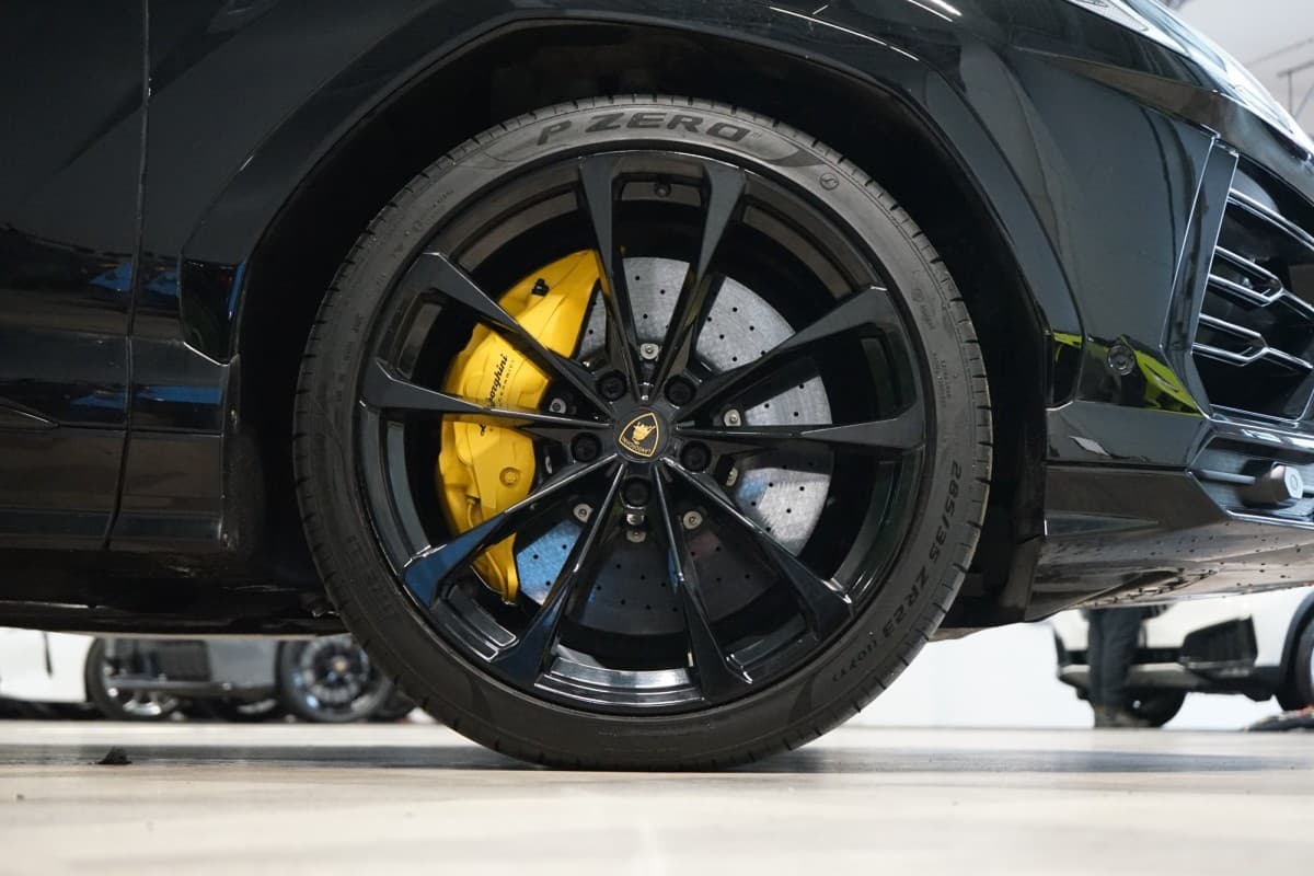 2021 Lamborghini Urus - 10