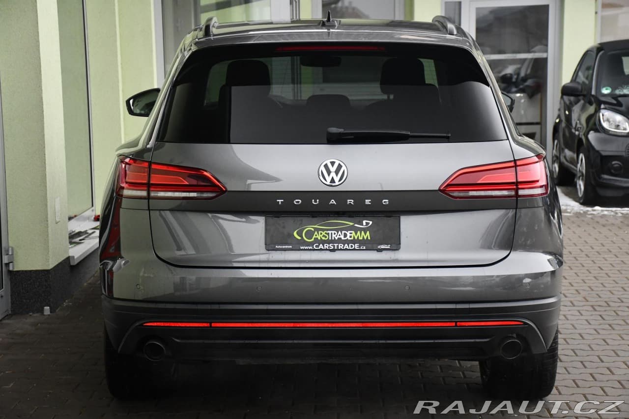 2020 Volkswagen Touareg - 10