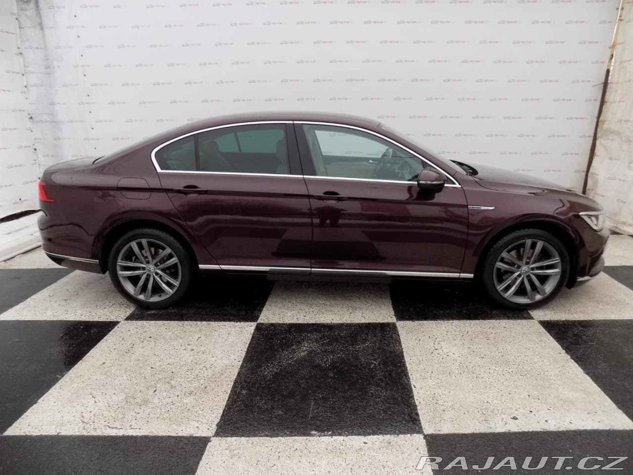 2017 Volkswagen Passat - 6