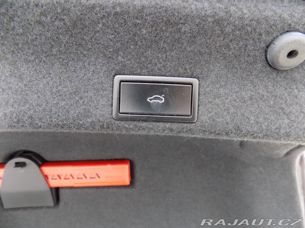 2017 Volkswagen Passat - 9