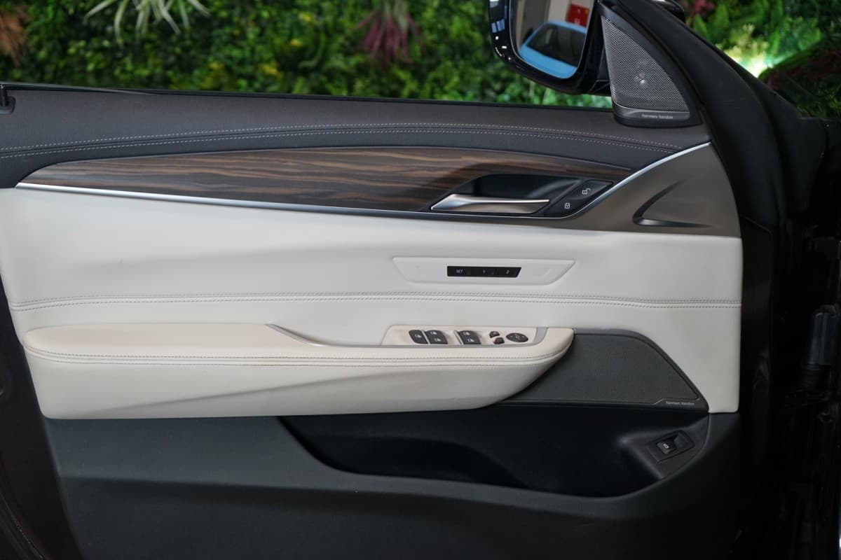 2021 BMW 6-Series - 12