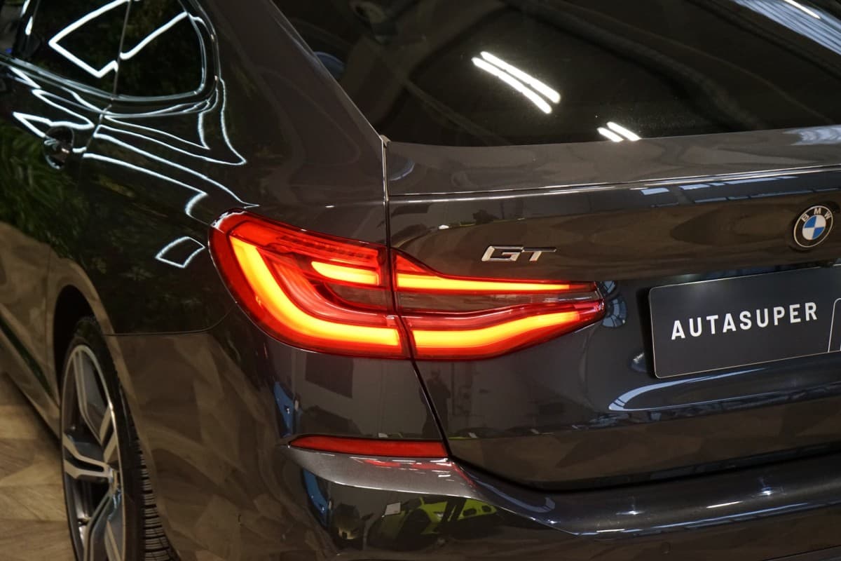 2021 BMW 6-Series - 8