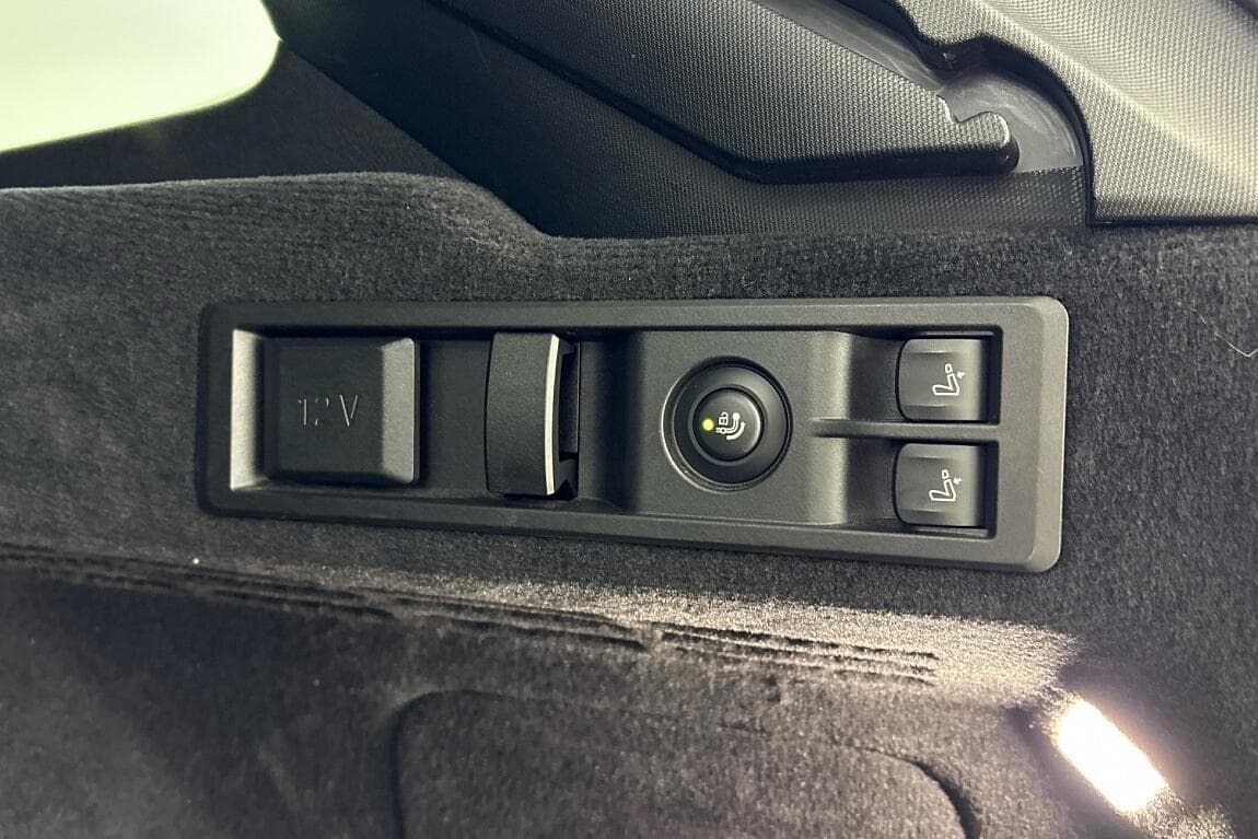 2020 BMW 3-Series - 12