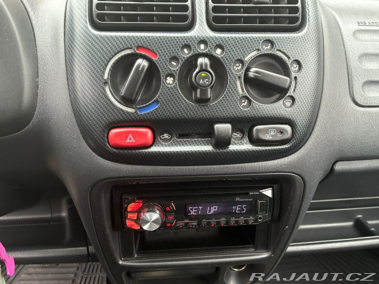 2004 Suzuki Ignis - 12