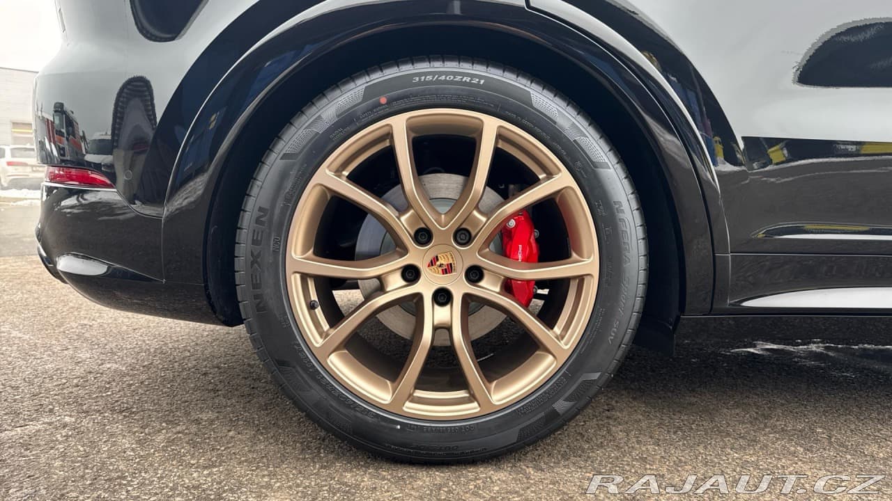 2026 Porsche Cayenne - 11