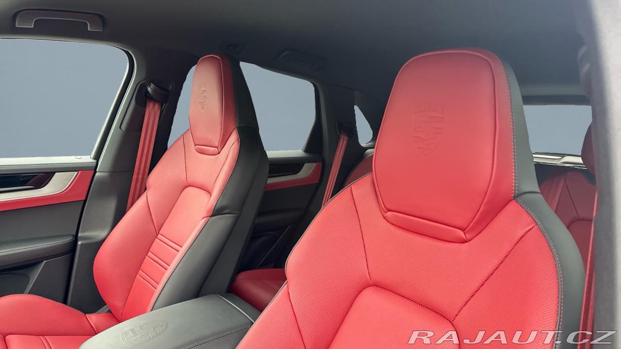 2026 Porsche Cayenne - 16